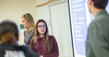 Babson Undergraduates Deliver Real-World Solutions for Senior Living Community