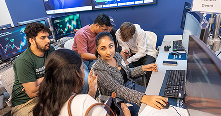 Want to Study Business and Finance? Try These 5 Summer Courses for High School Students