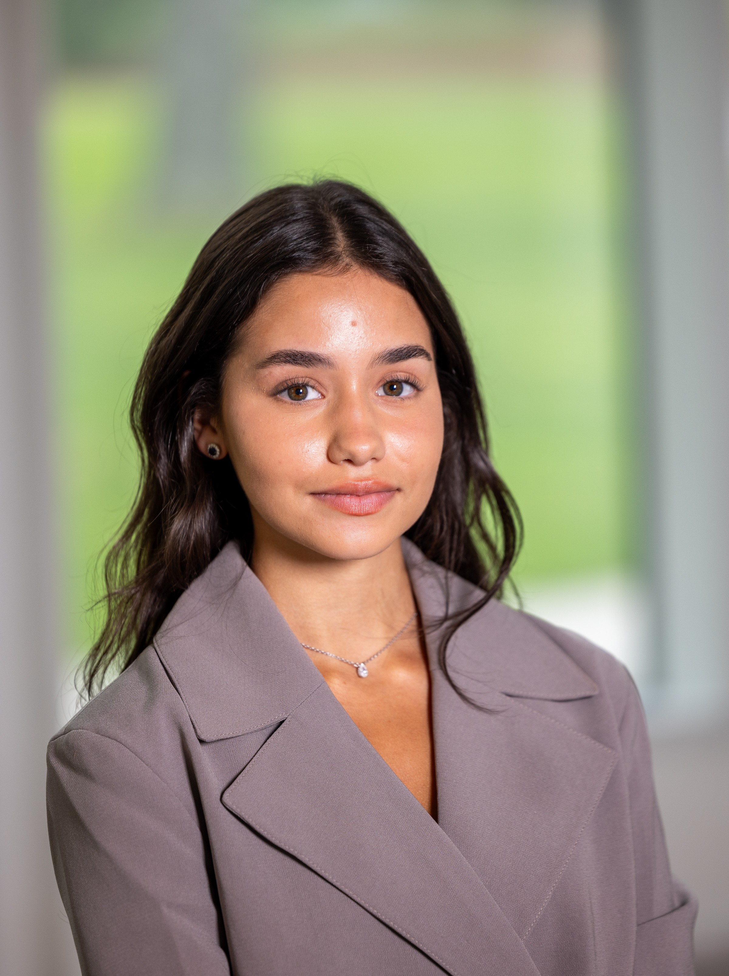 Gabriella Galli Dias headshot