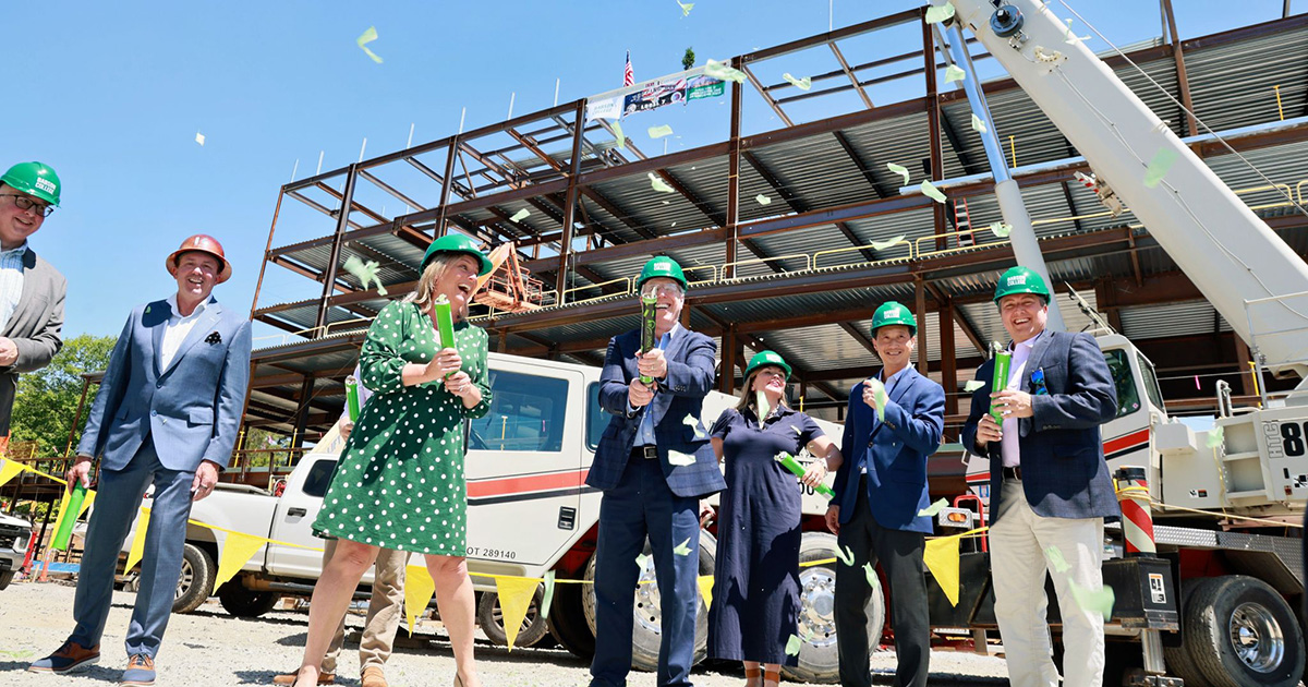 The topping off ceremony for the new executive lodge